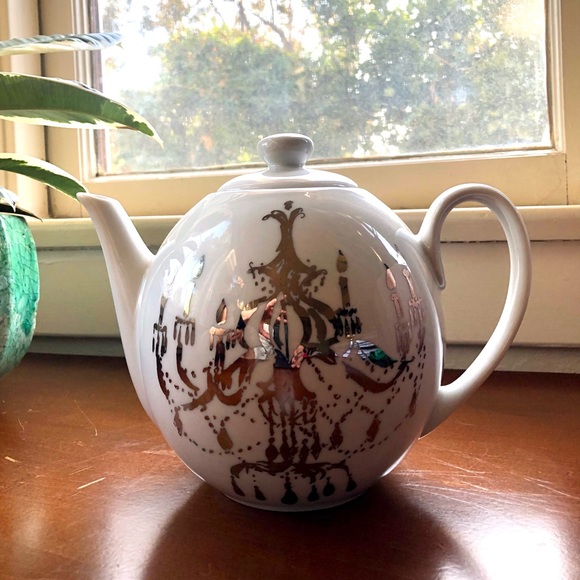 Rosanna White and silver chandelier ceramic tea pot - Picture 2 of 9